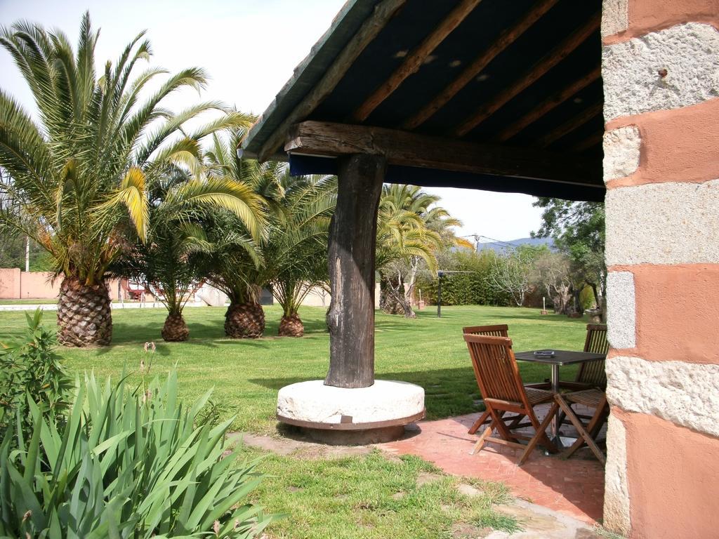 Posada Tresmentiras Aldeanueva del Camino Exteriör bild