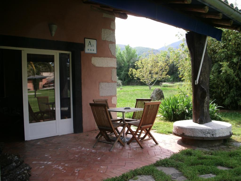 Posada Tresmentiras Aldeanueva del Camino Exteriör bild