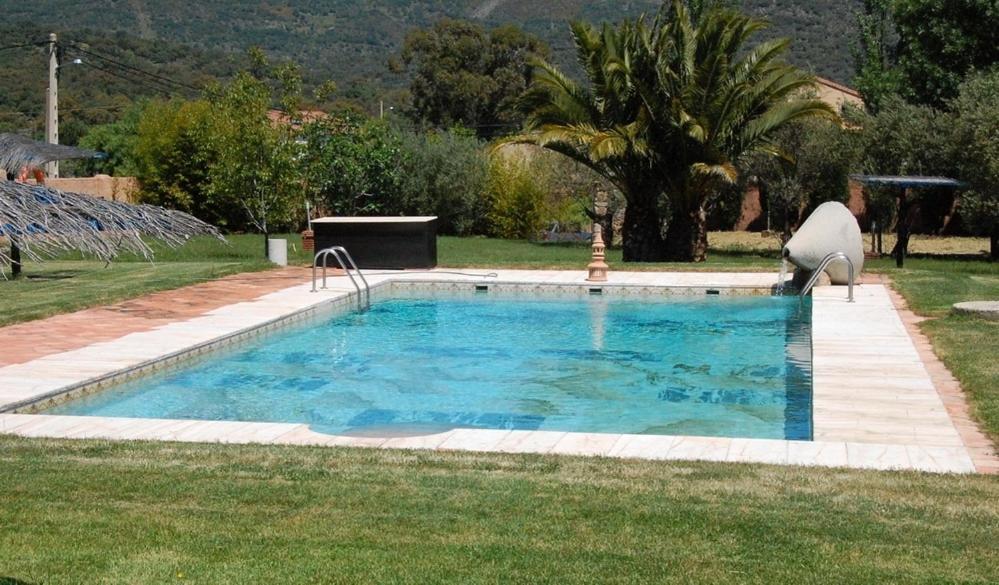 Posada Tresmentiras Aldeanueva del Camino Exteriör bild